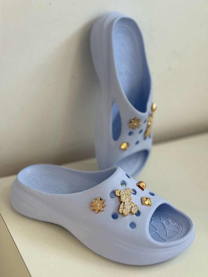 Chinelo Nuvem com Botons